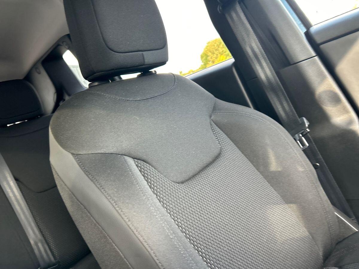 Used Jeep Renegade 2020 for sale - 76171294: Photo 32