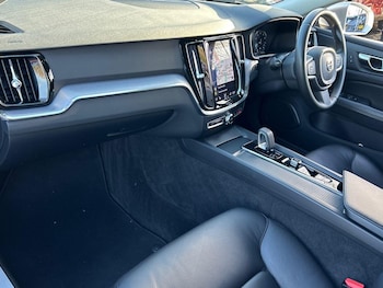 Used Volvo V60 2021 for sale - 76569605: Photo