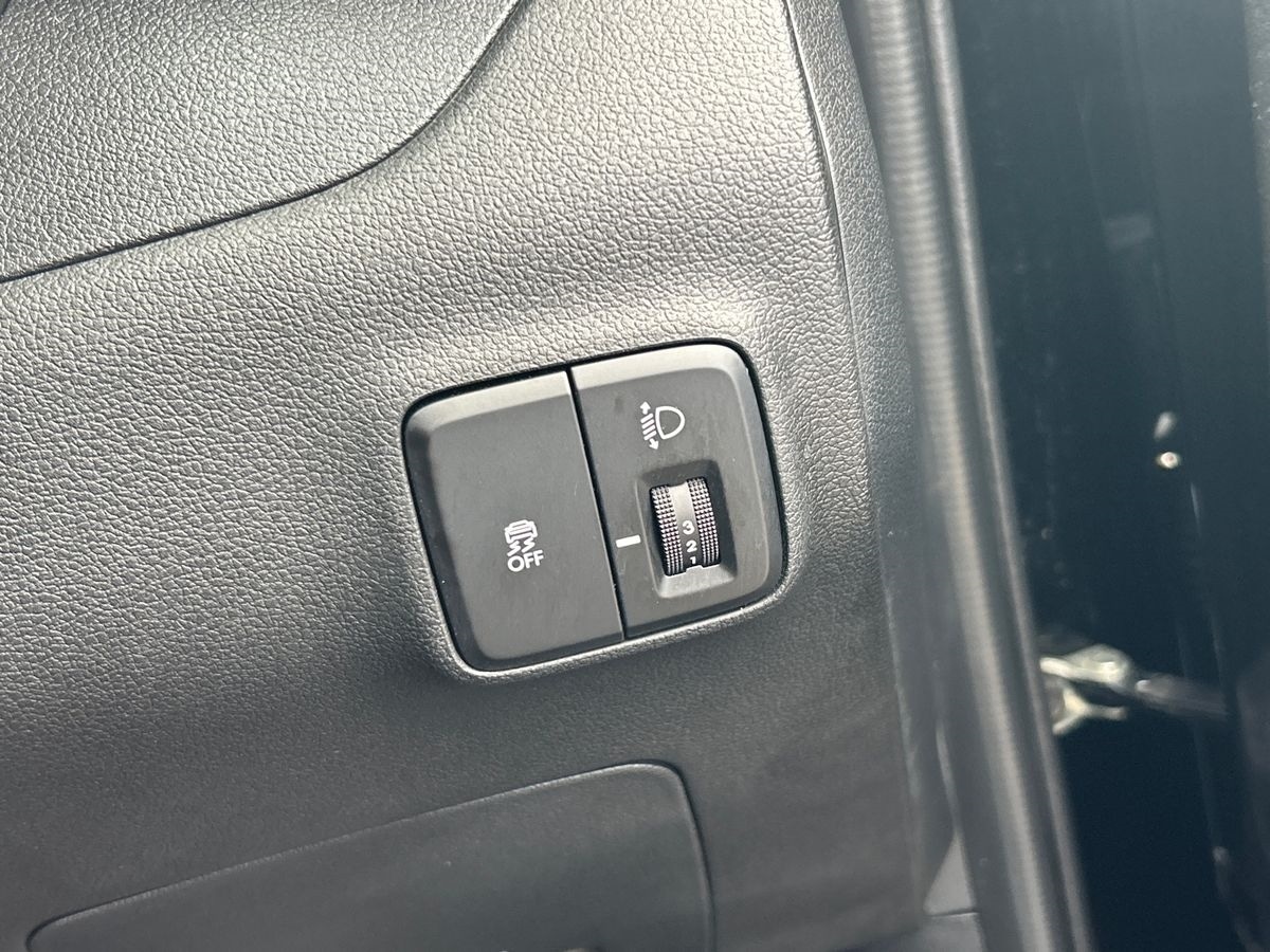 Used Hyundai i10 2024 for sale - 77271762: Photo 25