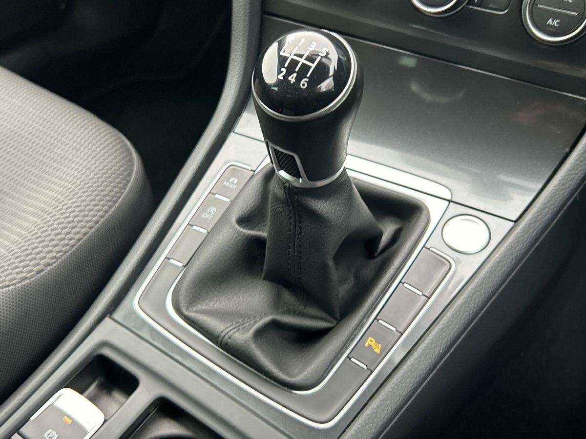 Used Volkswagen Golf 2020 for sale - 76469295: Photo 24