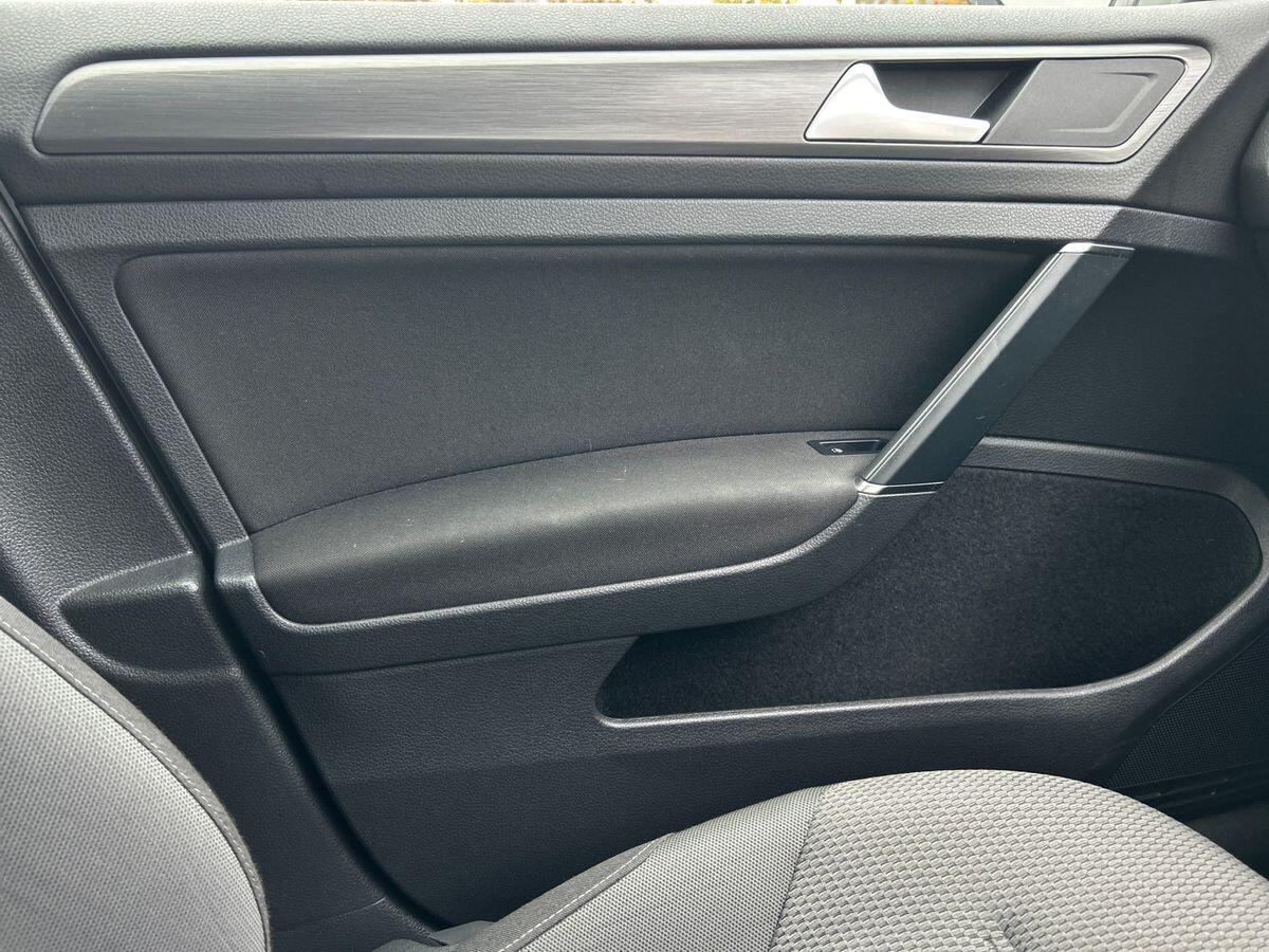 Used Volkswagen Golf 2020 for sale - 76469295: Photo 33