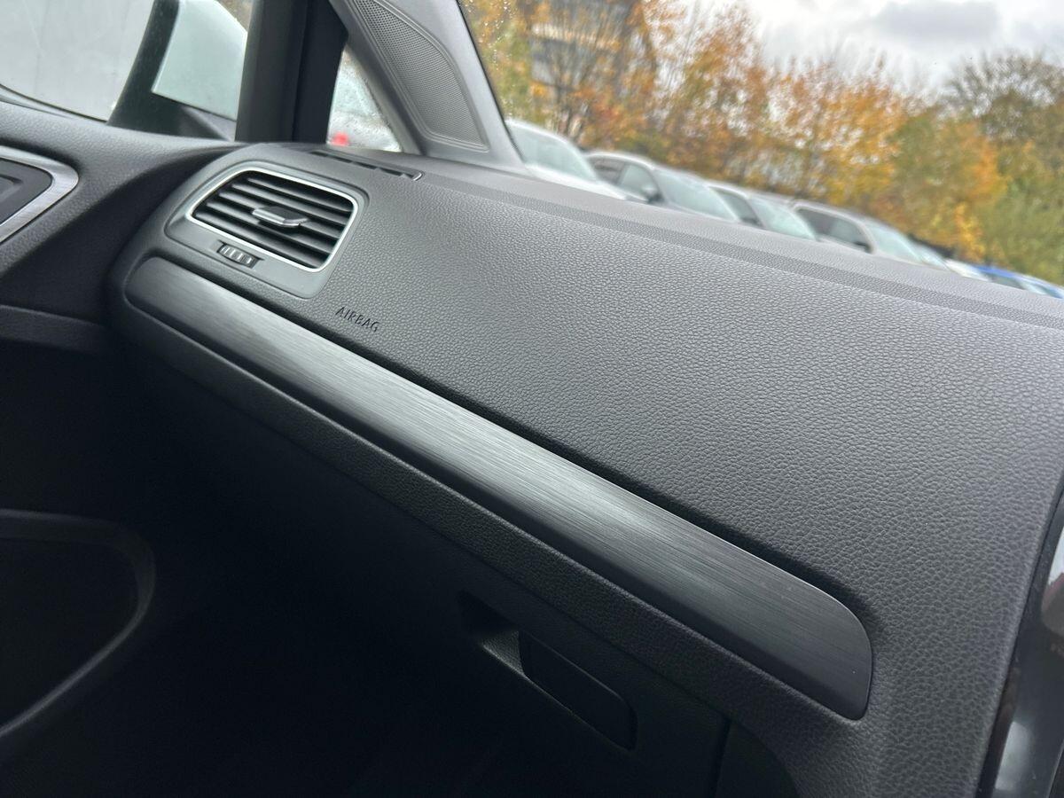 Used Volkswagen Golf 2020 for sale - 76469295: Photo 34