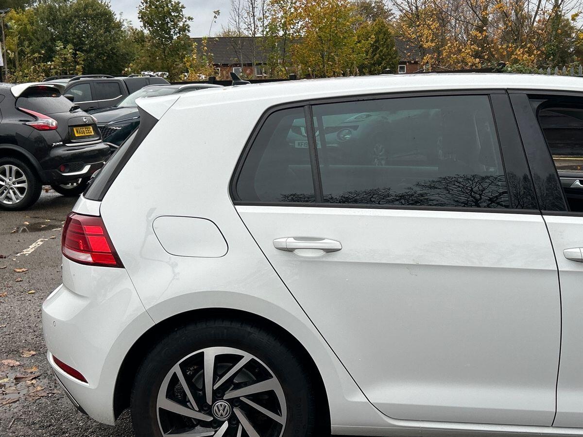 Used Volkswagen Golf 2020 for sale - 76469295: Photo 37