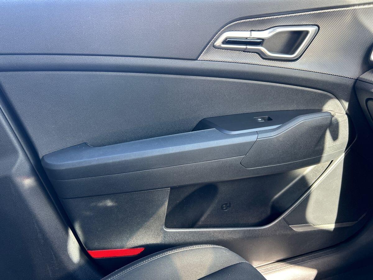 Used Kia Sportage 2022 for sale - 76650624: Photo 31