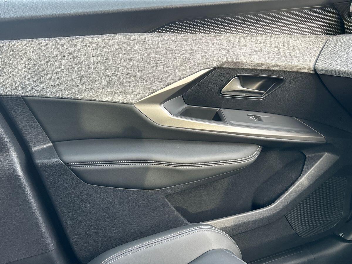 Used Peugeot 5008 2025 for sale - 76412821: Photo 34