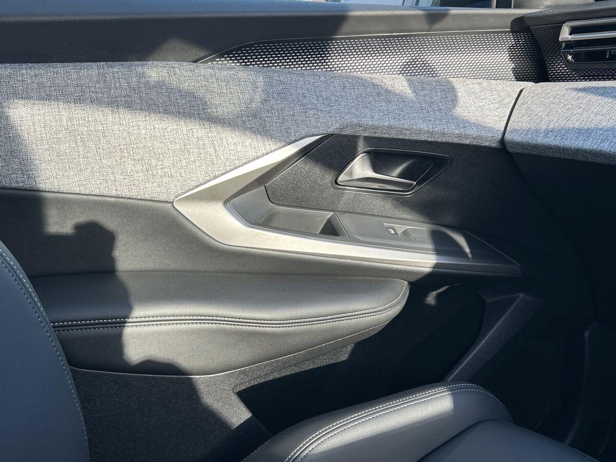 Used Peugeot 5008 2025 for sale - 76495214: Photo 35