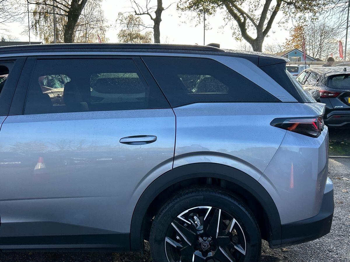 Used Peugeot 5008 2025 for sale - 76495214: Photo 40