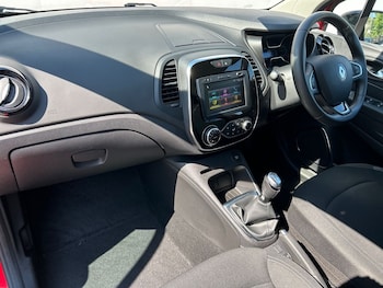 Used Renault Captur 2019 for sale - 79151734: Photo