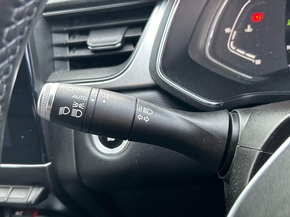 Used Renault Captur 2020 for sale - 77943697: Photo 31