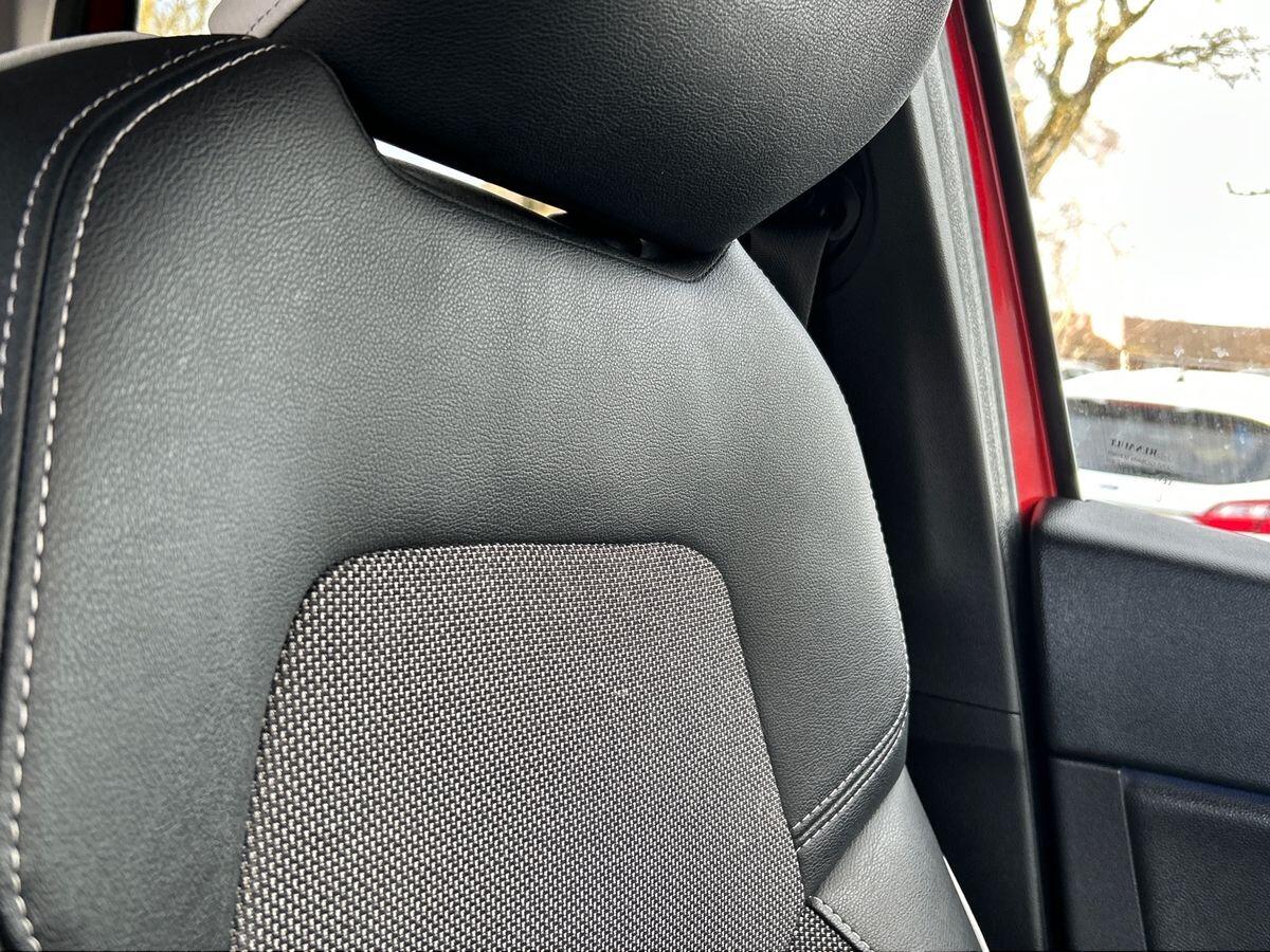 Used Renault Captur 2020 for sale - 77943697: Photo 39