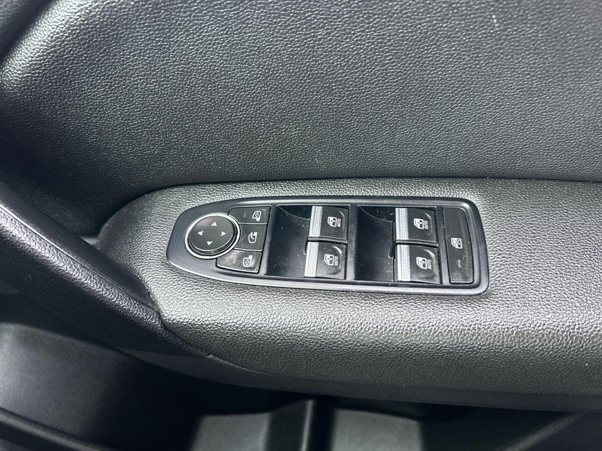 Used Renault Captur 2020 for sale - 77943697: Photo 43