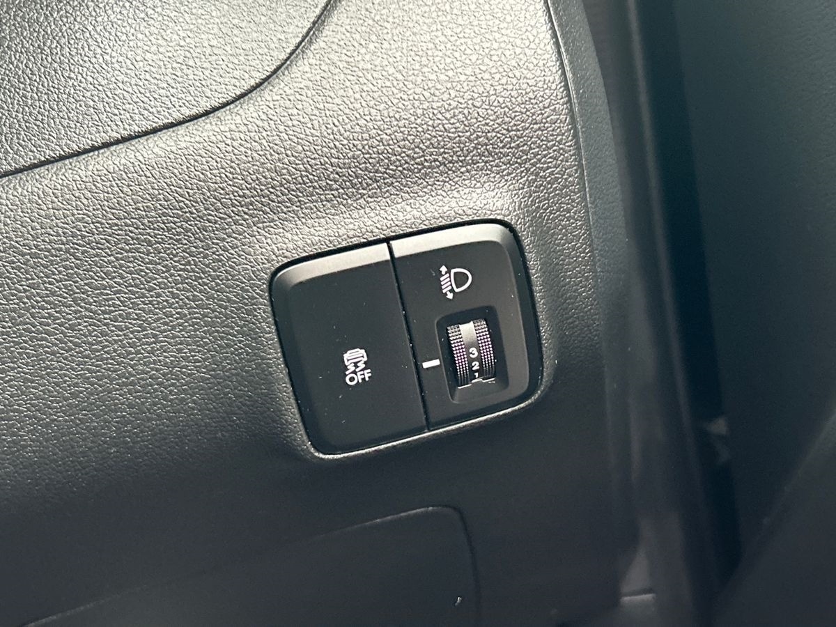 Used Hyundai i10 2024 for sale - 77271728: Photo 24