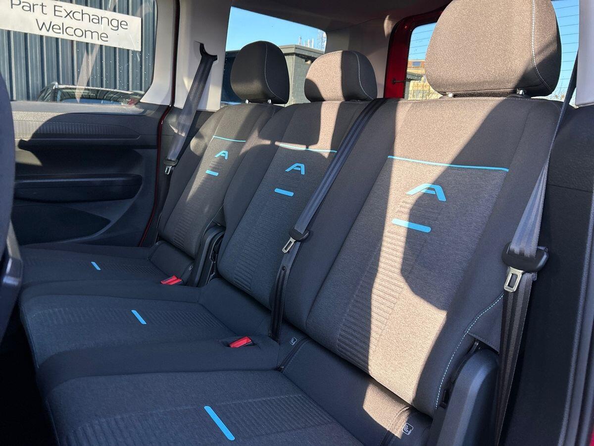 Used Ford Tourneo Connect 2023 for sale - 77194877: Photo 19