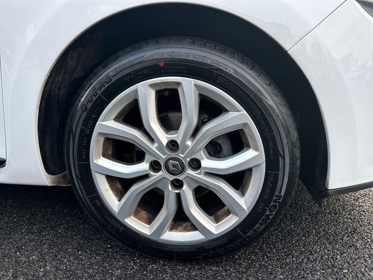 Used Renault Clio 2018 for sale - 77139095: Photo 11