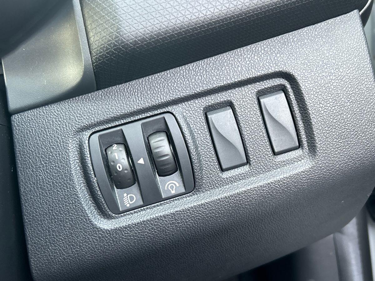 Used Renault Clio 2018 for sale - 77139095: Photo 23