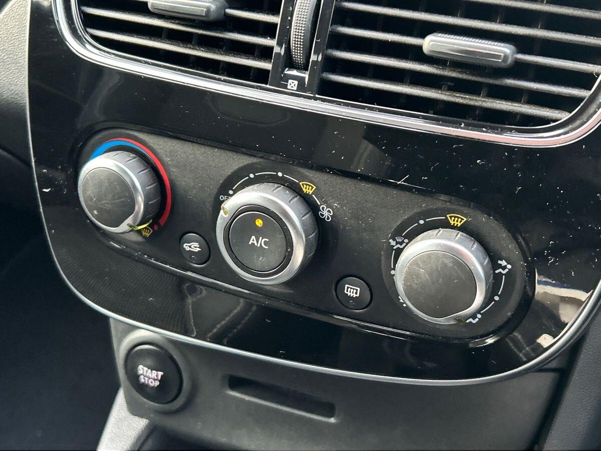 Used Renault Clio 2018 for sale - 77139095: Photo 26