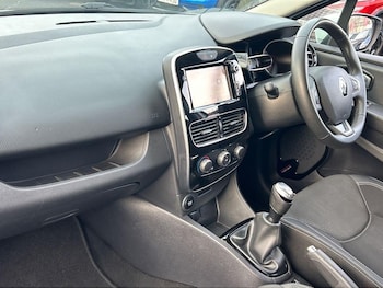 Used Renault Clio 2018 for sale - 77139095: Photo