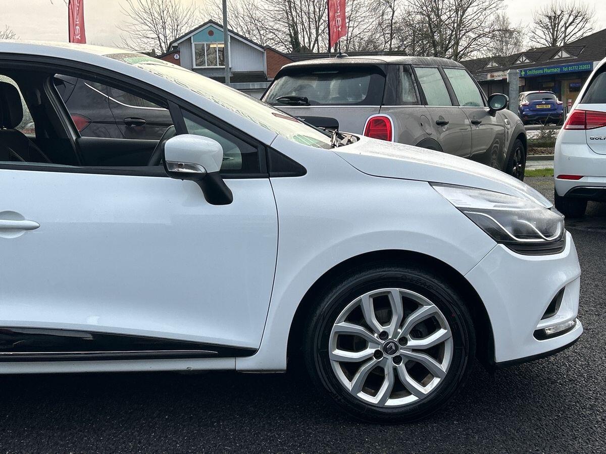 Used Renault Clio 2018 for sale - 77139095: Photo 38