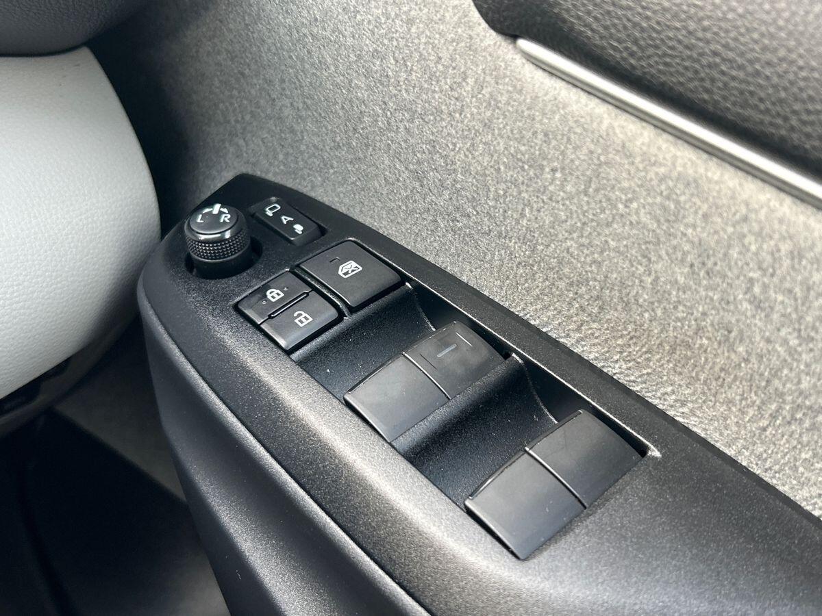 Used Toyota Yaris 2021 for sale - 76844644: Photo 21