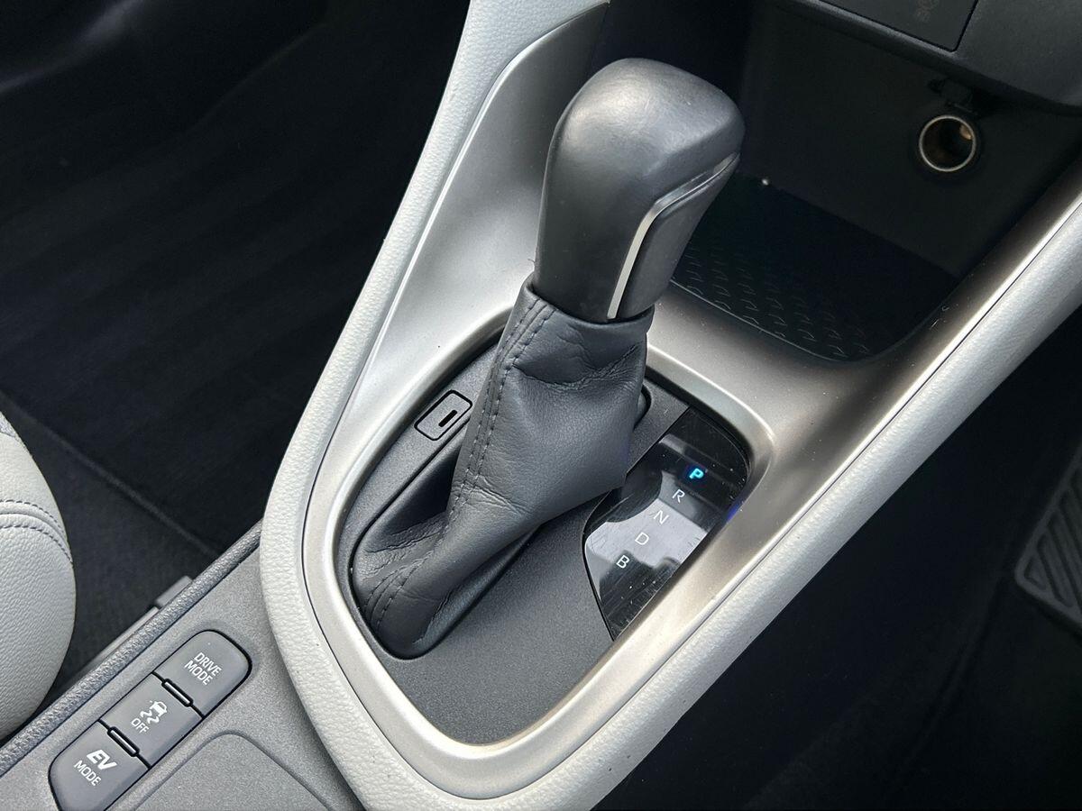 Used Toyota Yaris 2021 for sale - 76844644: Photo 24