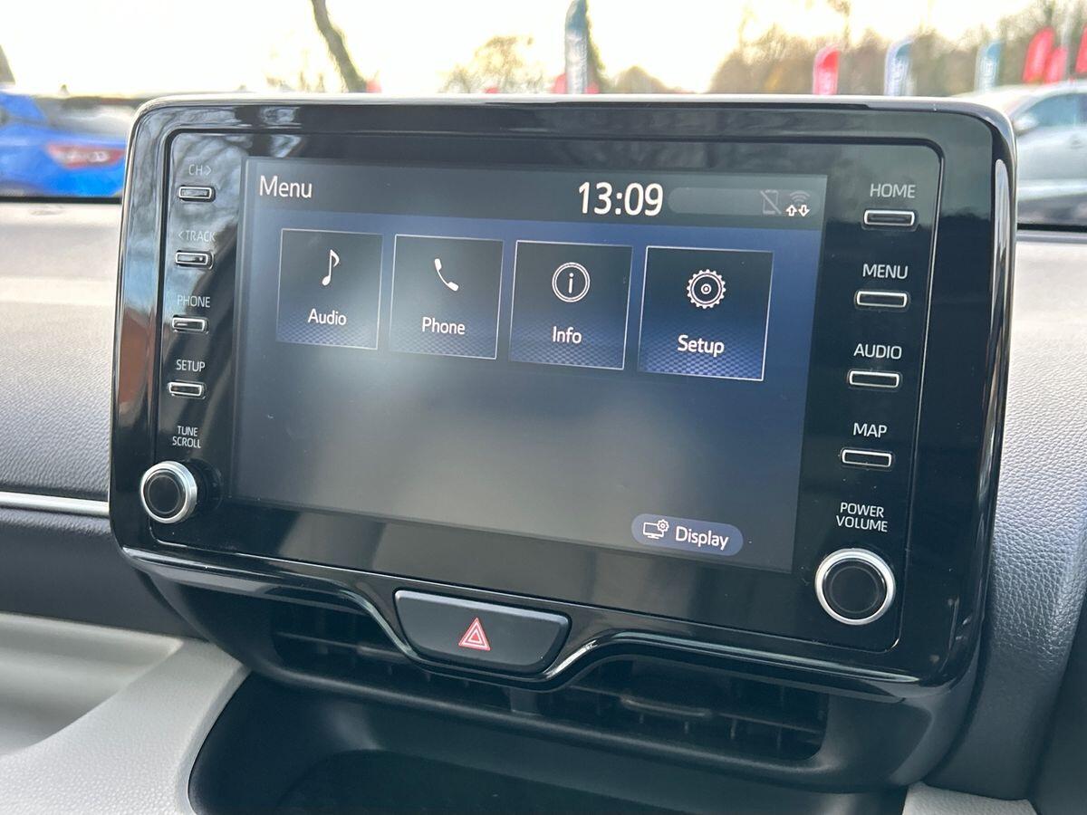 Used Toyota Yaris 2021 for sale - 76844644: Photo 28