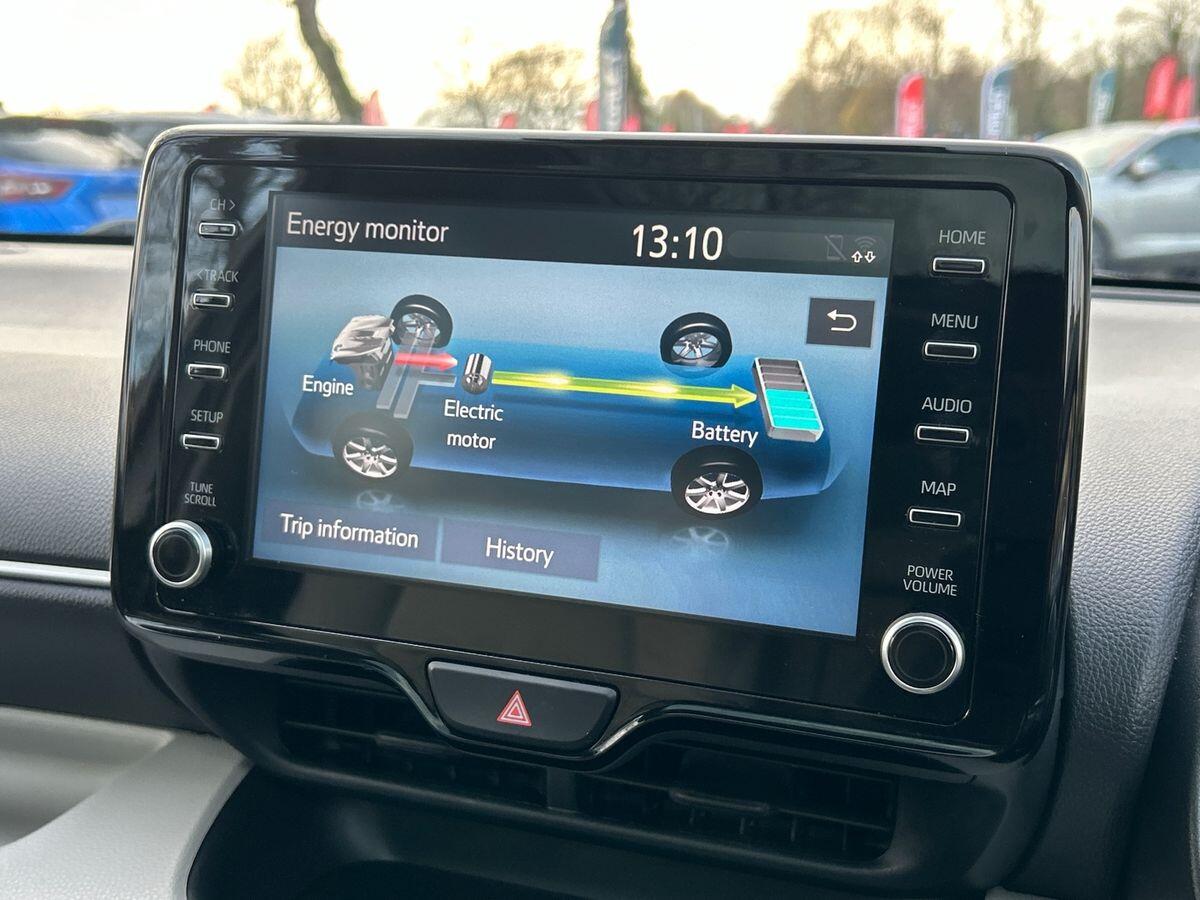 Used Toyota Yaris 2021 for sale - 76844644: Photo 29