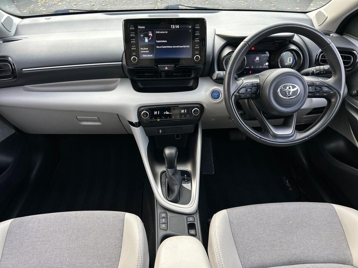 Used Toyota Yaris 2021 for sale - 76844644: Photo 7