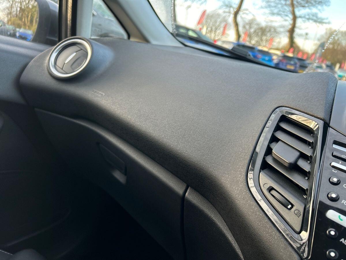 Used Ford Fiesta 2016 for sale - 76905612: Photo 35