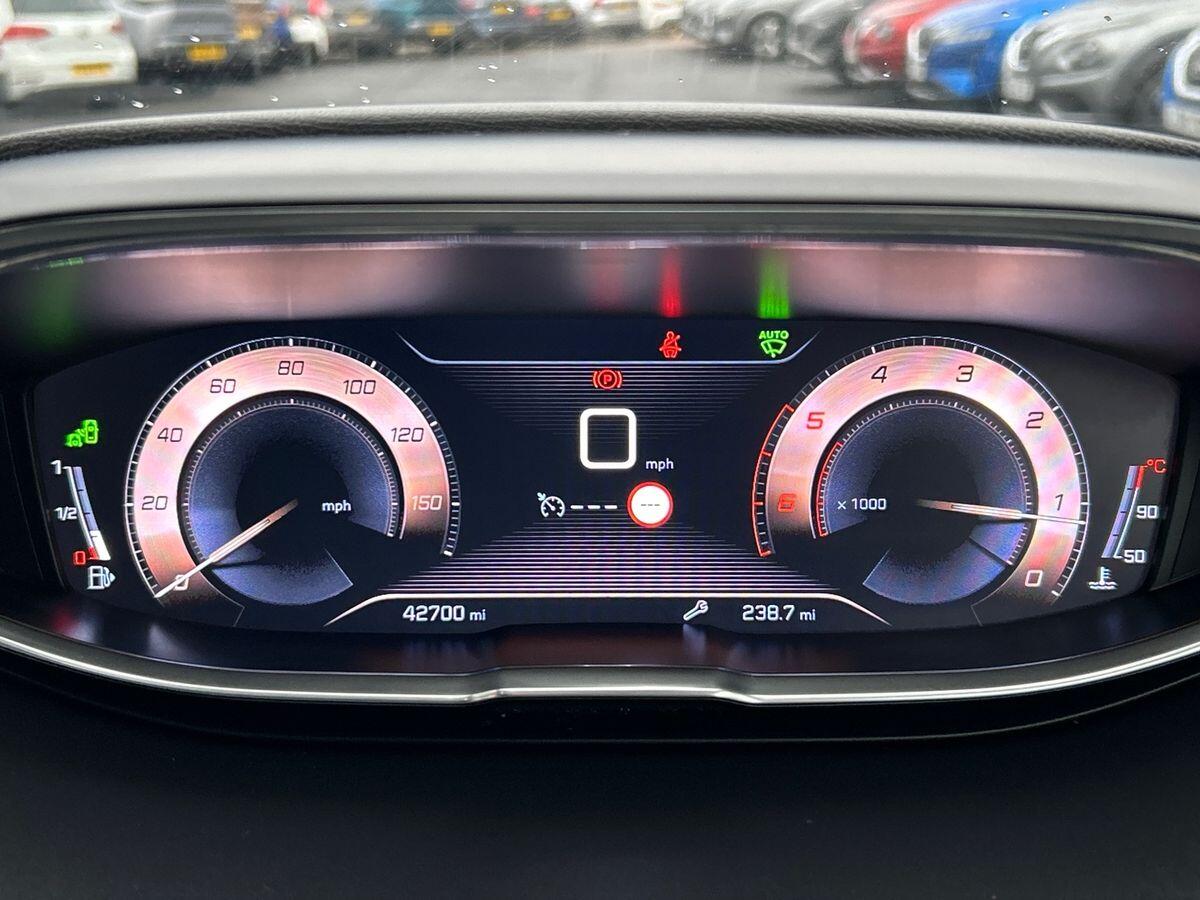 Used Peugeot 3008 2019 for sale - 76884049: Photo 15