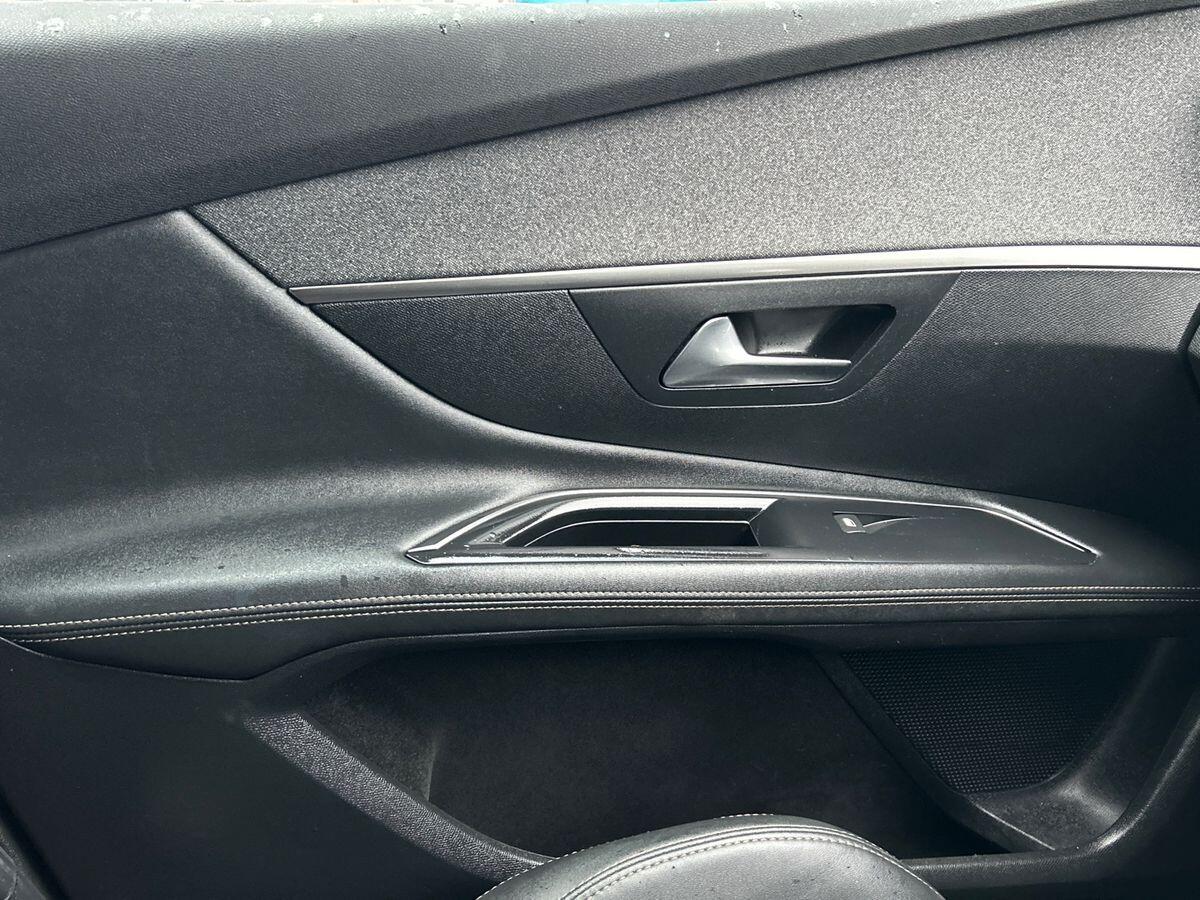 Used Peugeot 3008 2019 for sale - 76884049: Photo 31