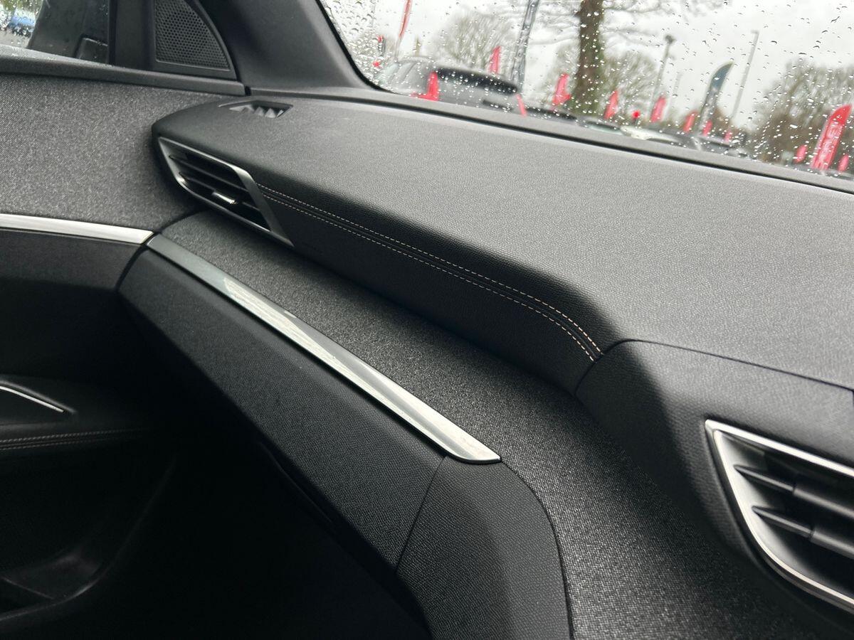 Used Peugeot 3008 2019 for sale - 76884049: Photo 32