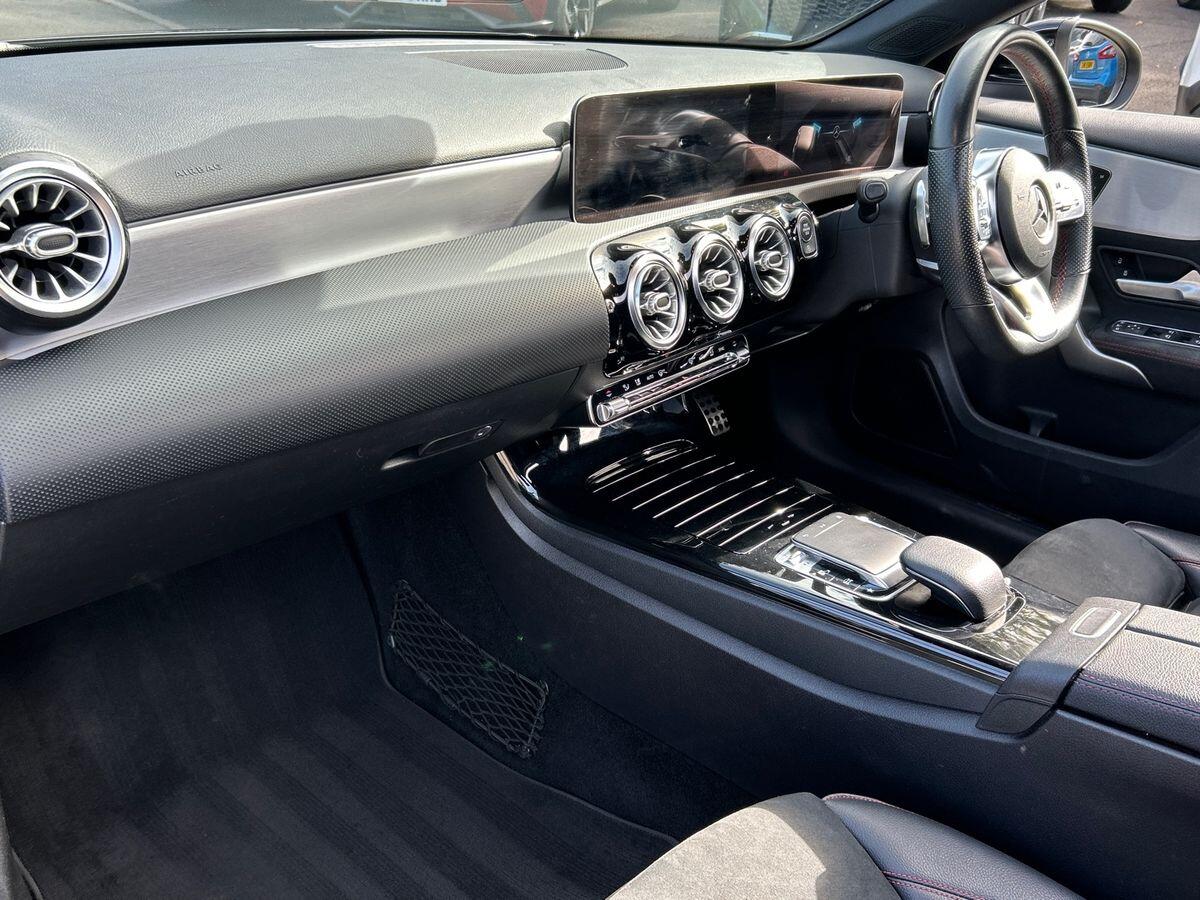 Used Mercedes-Benz A-Class 2019 for sale - 76047529: Photo 2