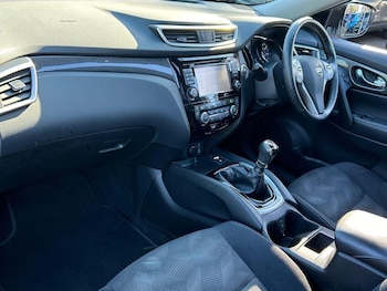 Used Nissan X-Trail 2017 for sale - 76090575: Photo