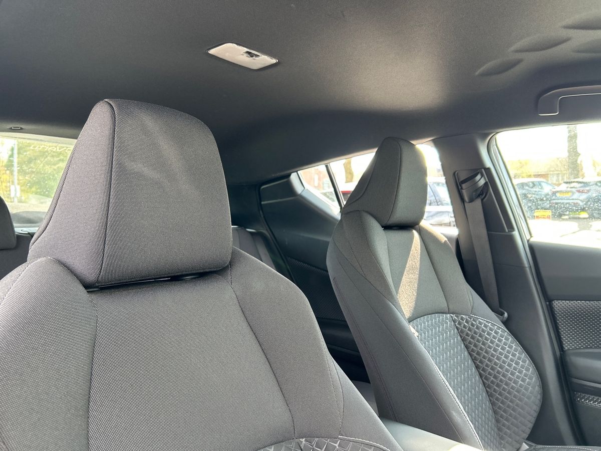 Used Toyota C-HR 2023 for sale - 78163471: Photo 19