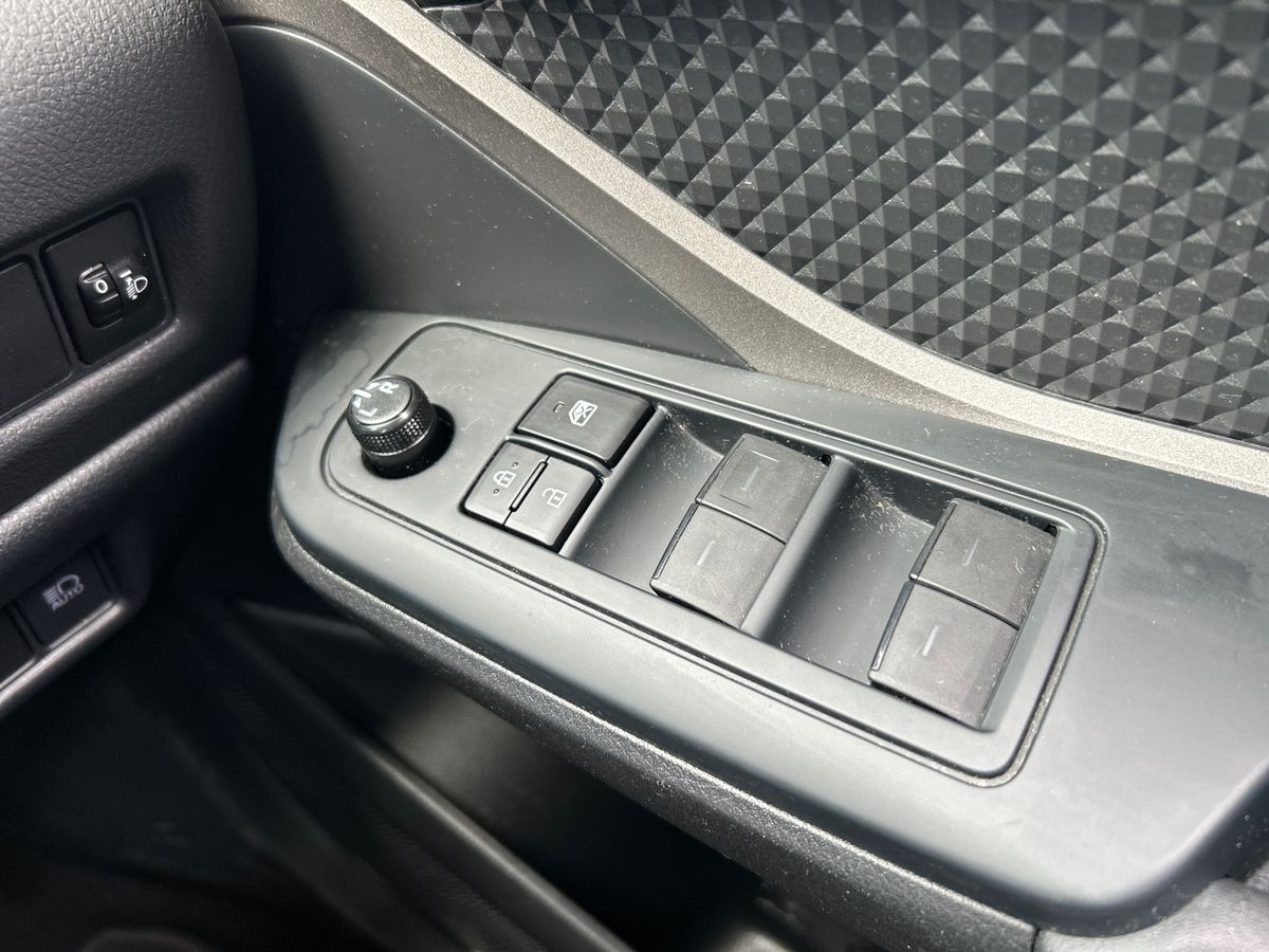 Used Toyota C-HR 2023 for sale - 78163471: Photo 45