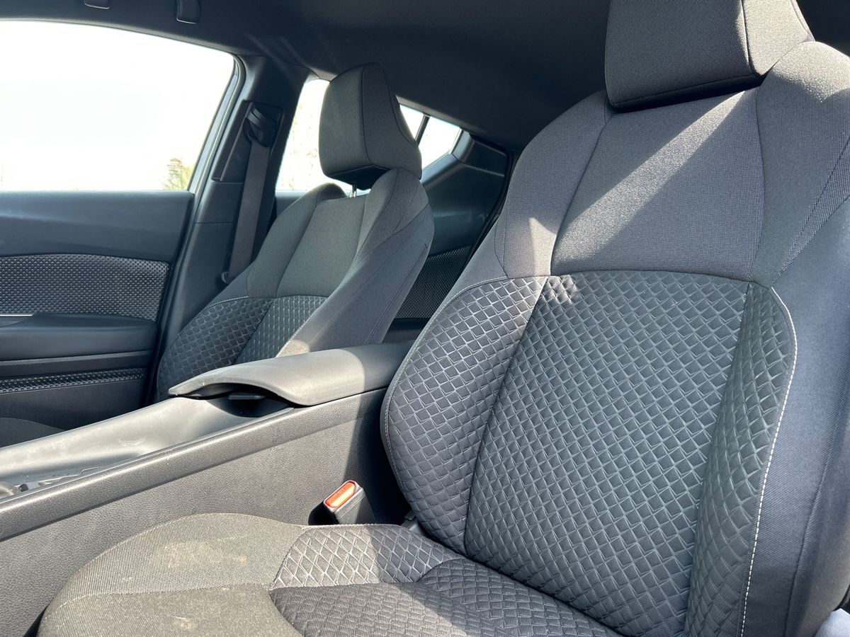 Used Toyota C-HR 2023 for sale - 78163471: Photo 47