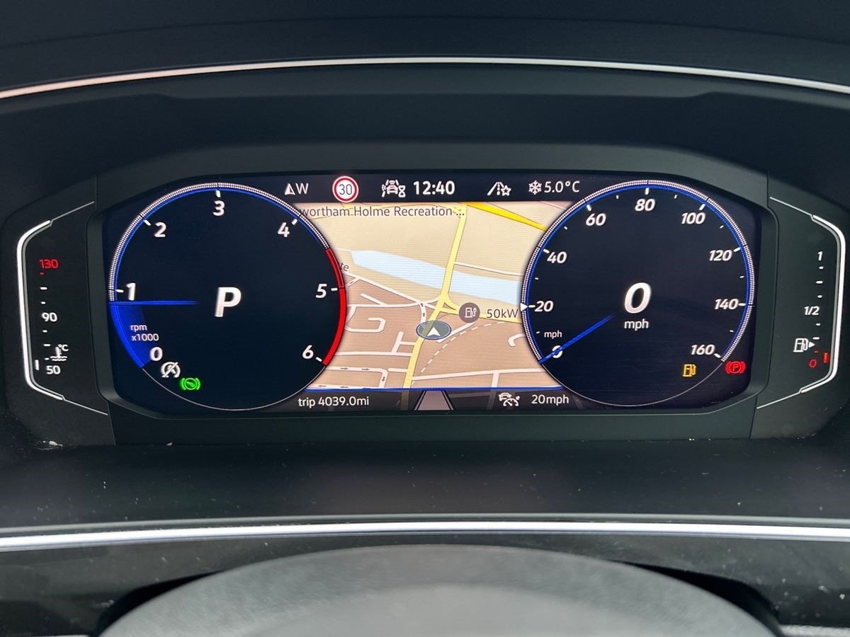 Used Volkswagen Tiguan 2023 for sale - 77700644: Photo 15