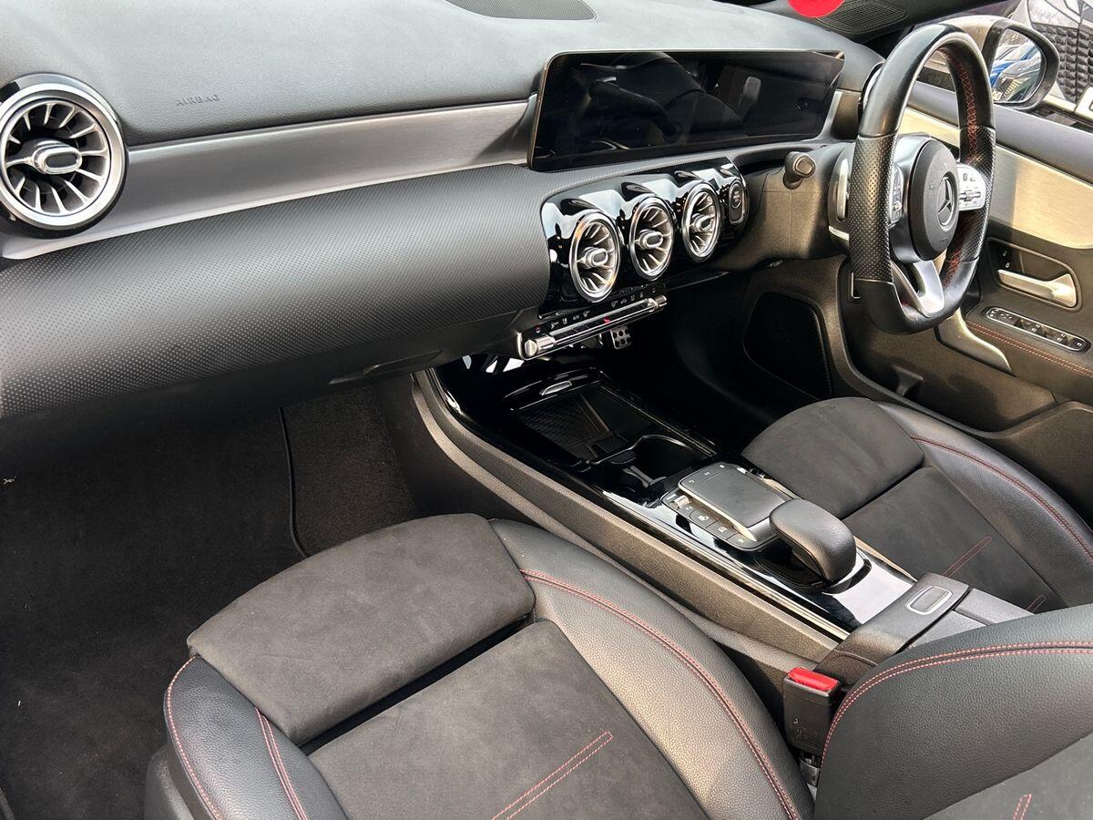 Used Mercedes-Benz A-Class 2020 for sale - 76961459: Photo 2