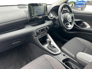 Used Toyota Yaris 2023 for sale - 79289807: Photo