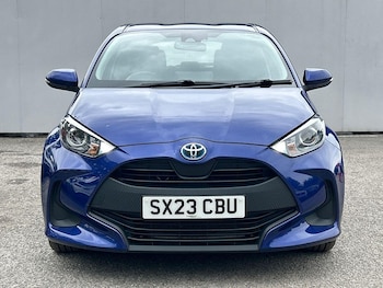 Used Toyota Yaris 2023 for sale - 79289807: Photo