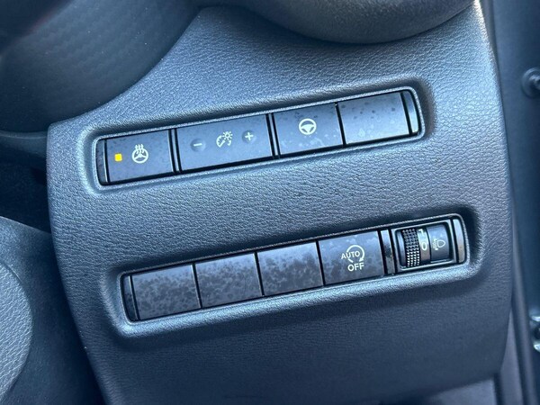 Used Nissan Juke 2023 for sale - 76300493: Photo 24