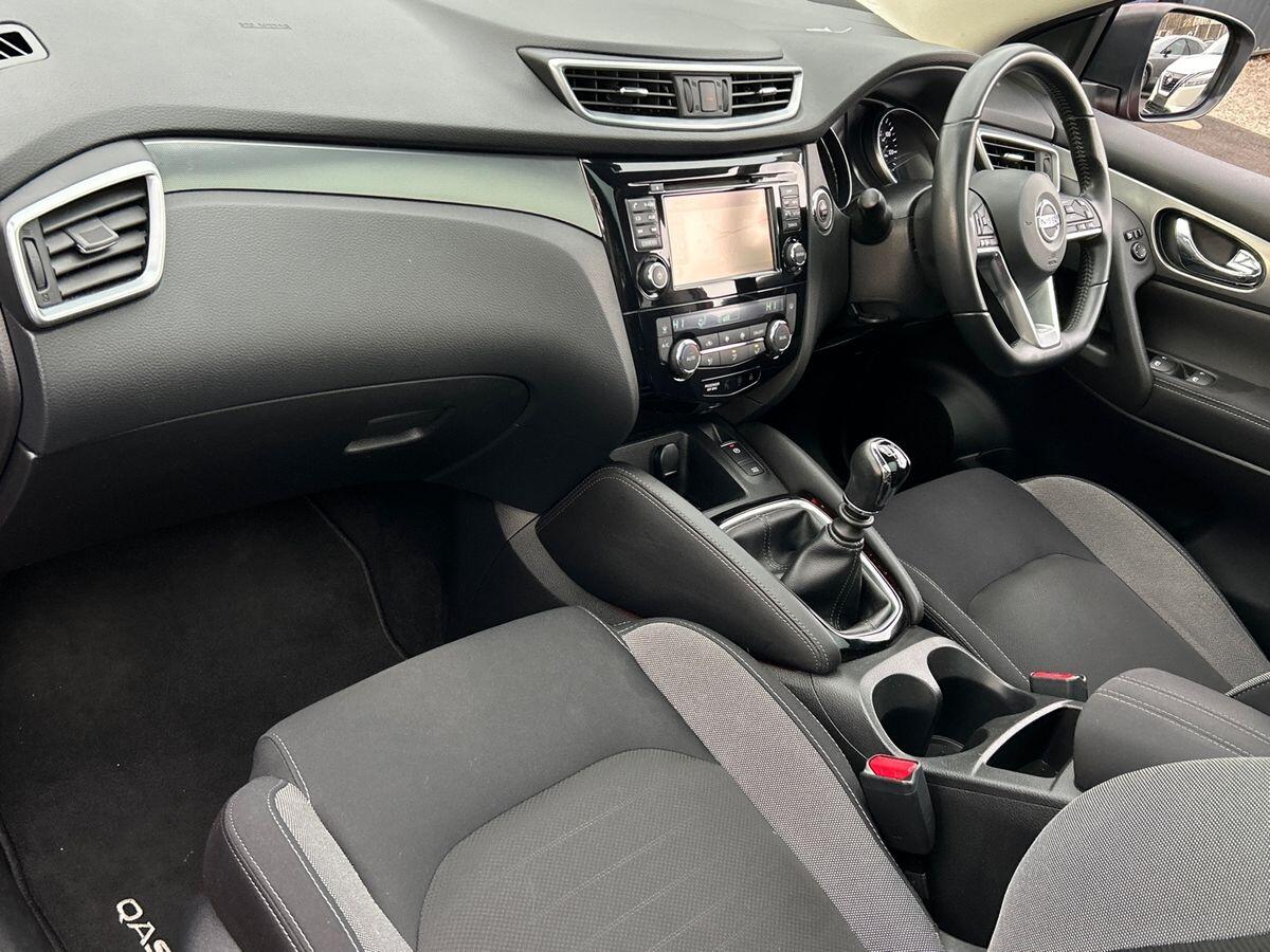 Used Nissan Qashqai 2018 for sale - 77262543: Photo 2