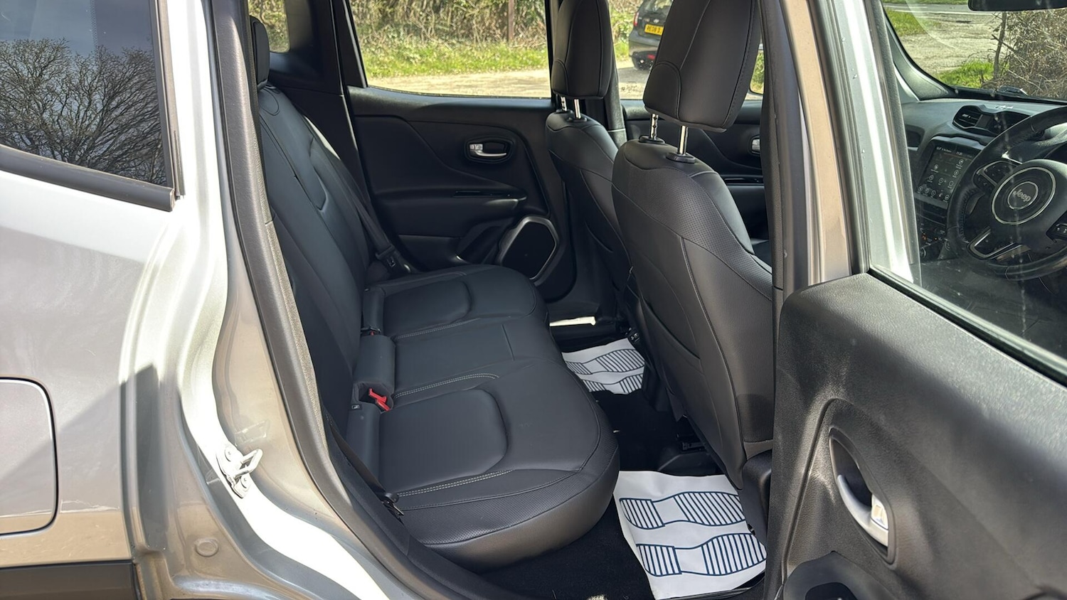 Used Jeep Renegade 2019 for sale - 78184728: Photo 32