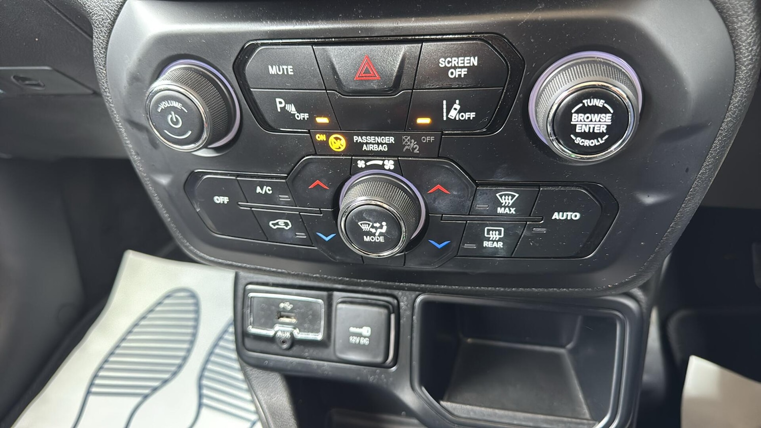 Used Jeep Renegade 2019 for sale - 78184728: Photo 43