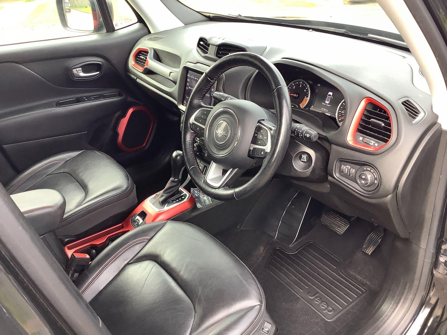 Used Jeep Renegade 2019 for sale - 78185367: Photo 9