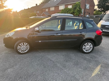 Used Renault Clio 2010 for sale - 79026014: Photo