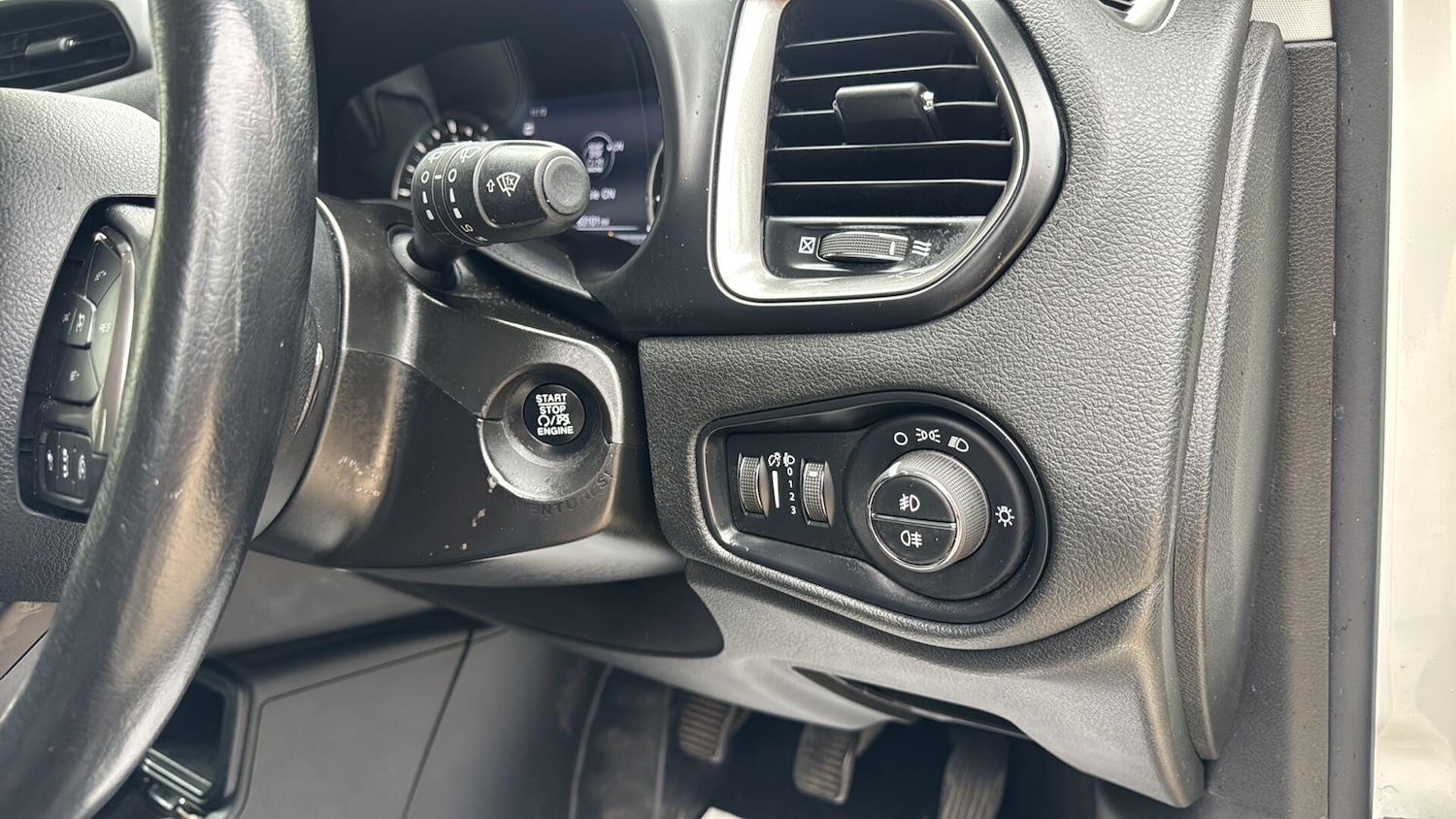 Used Jeep Renegade 2020 for sale - 78184646: Photo 26