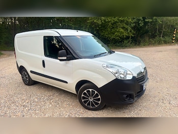 Used Vauxhall Combo 2017 for sale - 79325241: Photo