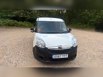 Used Vauxhall Combo 2017 for sale - 79325241: Photo