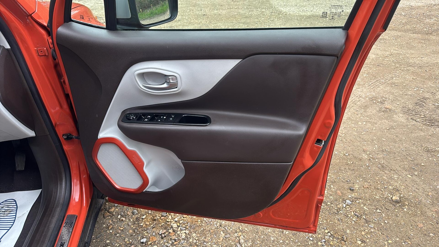 Used Jeep Renegade 2015 for sale - 78185720: Photo 27